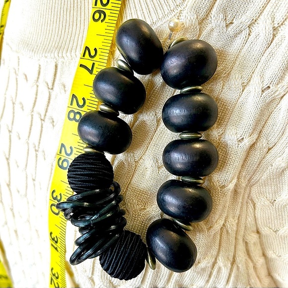 Chico's black and silver stretch bracelet - Picture 3 of 3